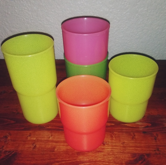 Tupperware bundle - Picture 2 of 6